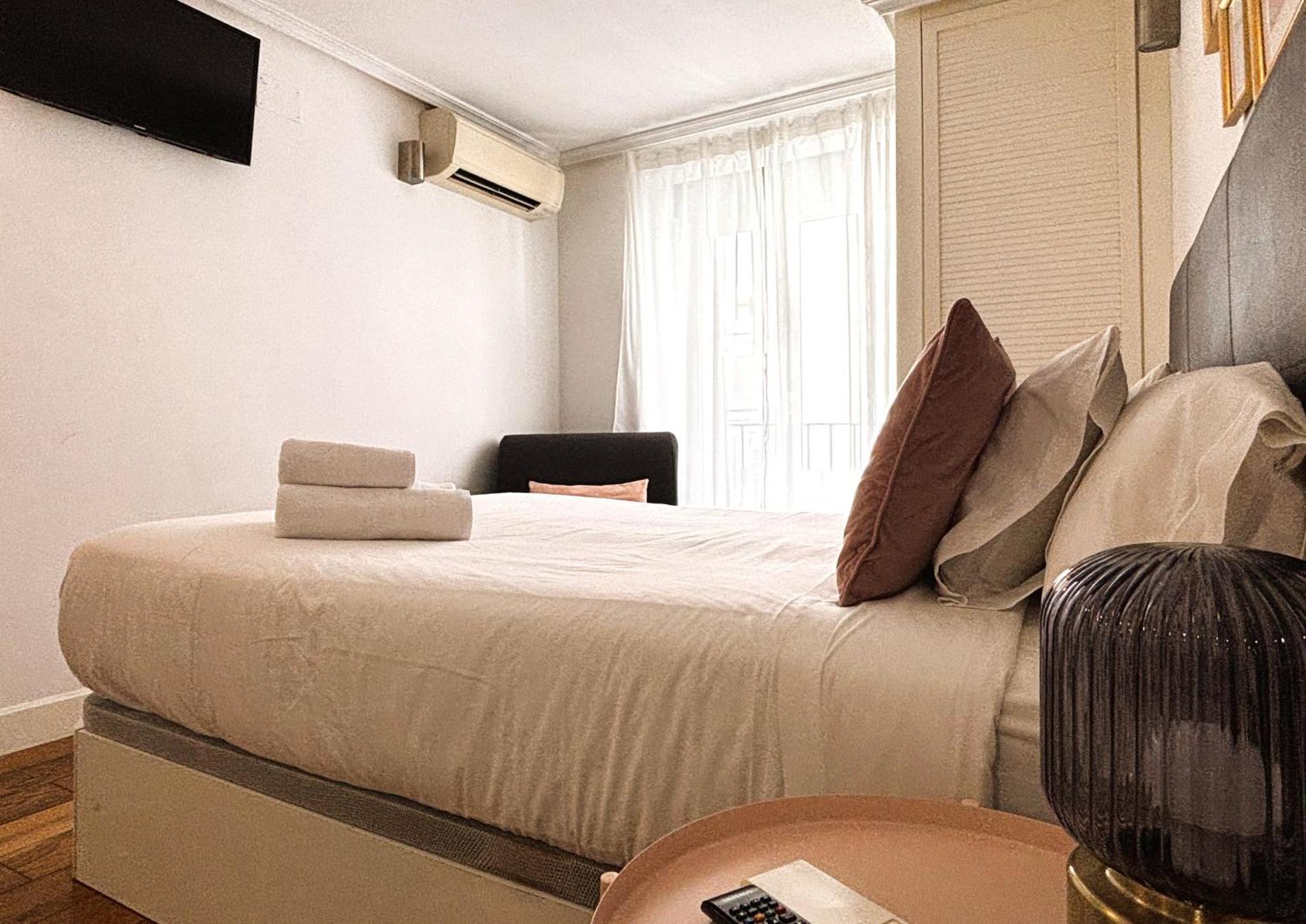 Chueca Apartamentos Noxi Madrid Exterior photo